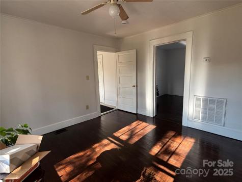 142 26th Street SW Hickory NC 28602