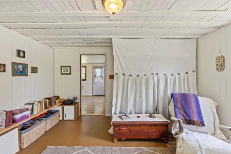 114 Edwards Loop Old Fort NC 28762