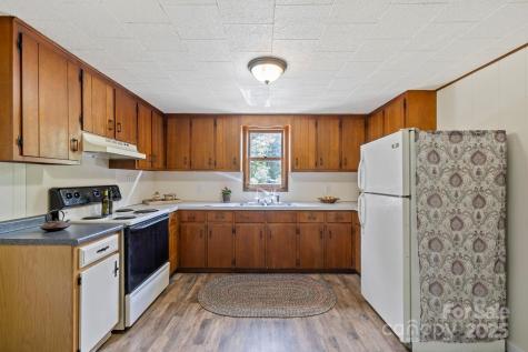 114 Edwards Loop Old Fort NC 28762