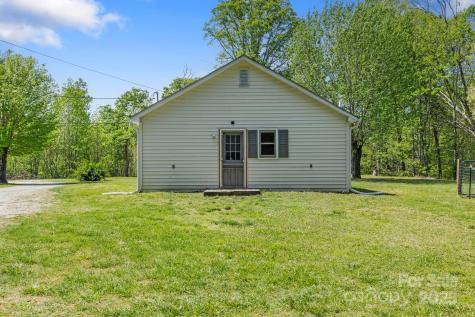 114 Edwards Loop Old Fort NC 28762