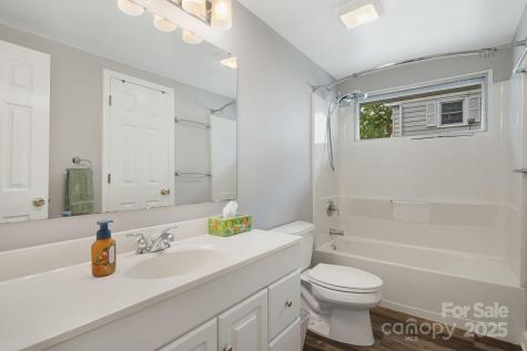 82 Maney Avenue Asheville NC 28804