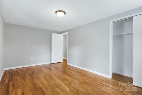 82 Maney Avenue Asheville NC 28804