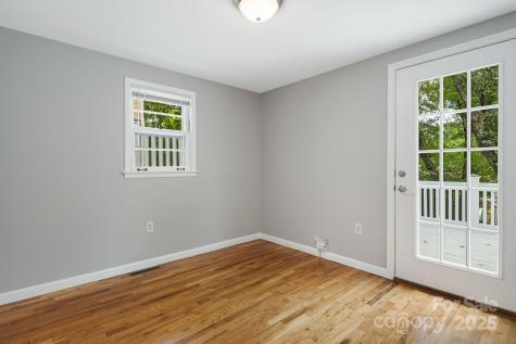 82 Maney Avenue Asheville NC 28804