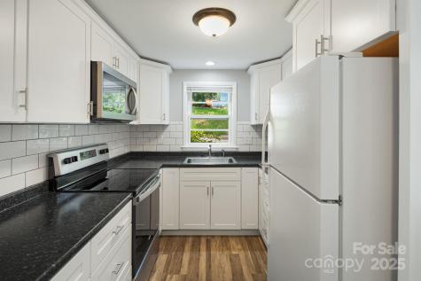 82 Maney Avenue Asheville NC 28804