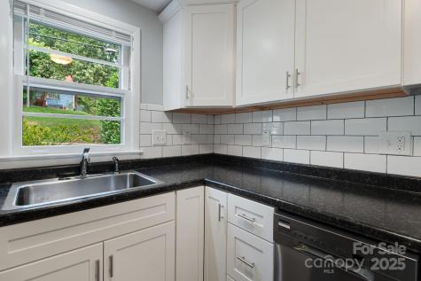 82 Maney Avenue Asheville NC 28804