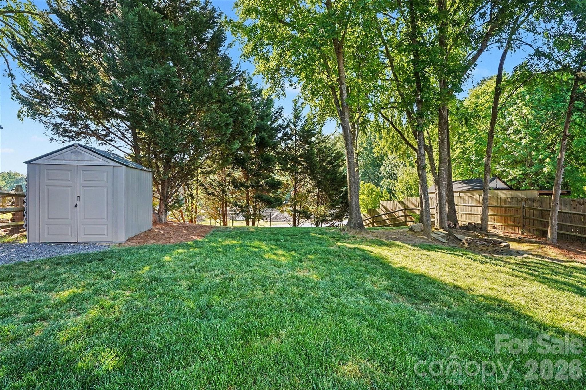 12213 Woodside Falls Road Pineville NC 28134