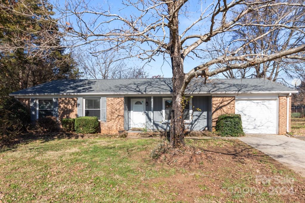 2000 Lilly Pond Court Charlotte NC 28273
