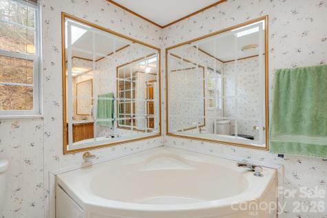 106 Avian Court Brevard NC 28712