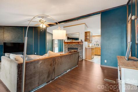 106 Avian Court Brevard NC 28712