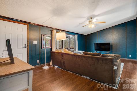 106 Avian Court Brevard NC 28712