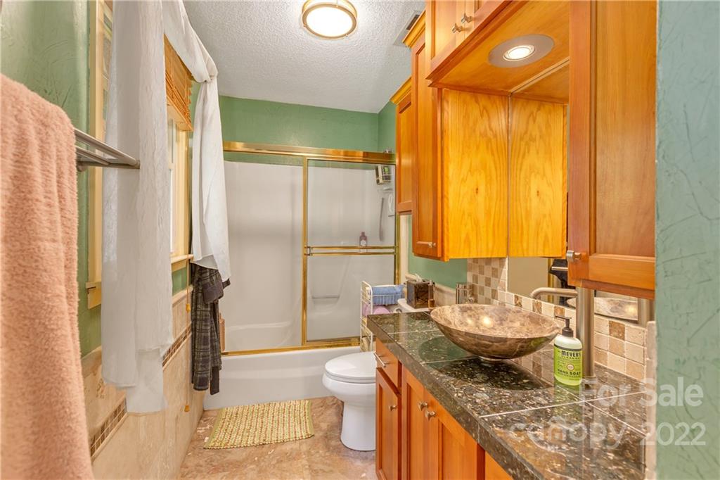 209 Sunset Drive Marion NC 28752