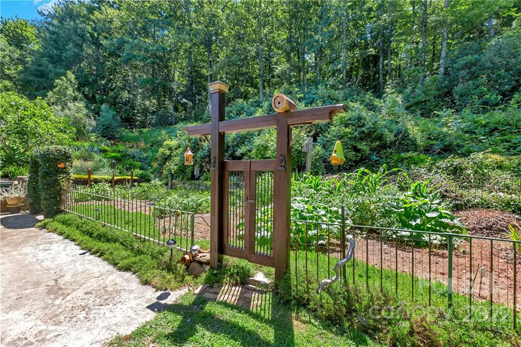 209 Sunset Drive Marion NC 28752