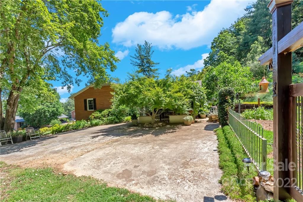 209 Sunset Drive Marion NC 28752