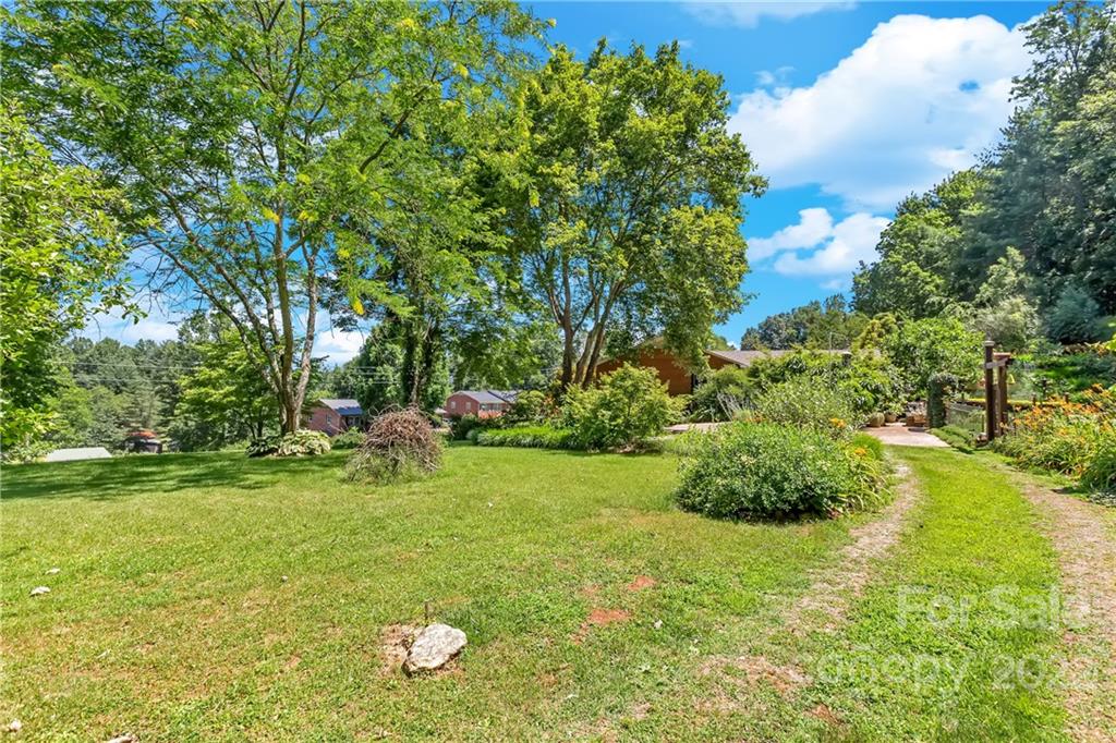 209 Sunset Drive Marion NC 28752