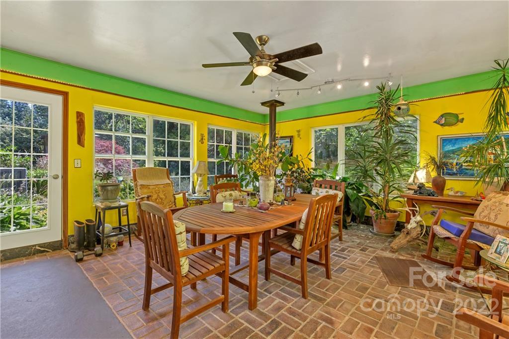 209 Sunset Drive Marion NC 28752