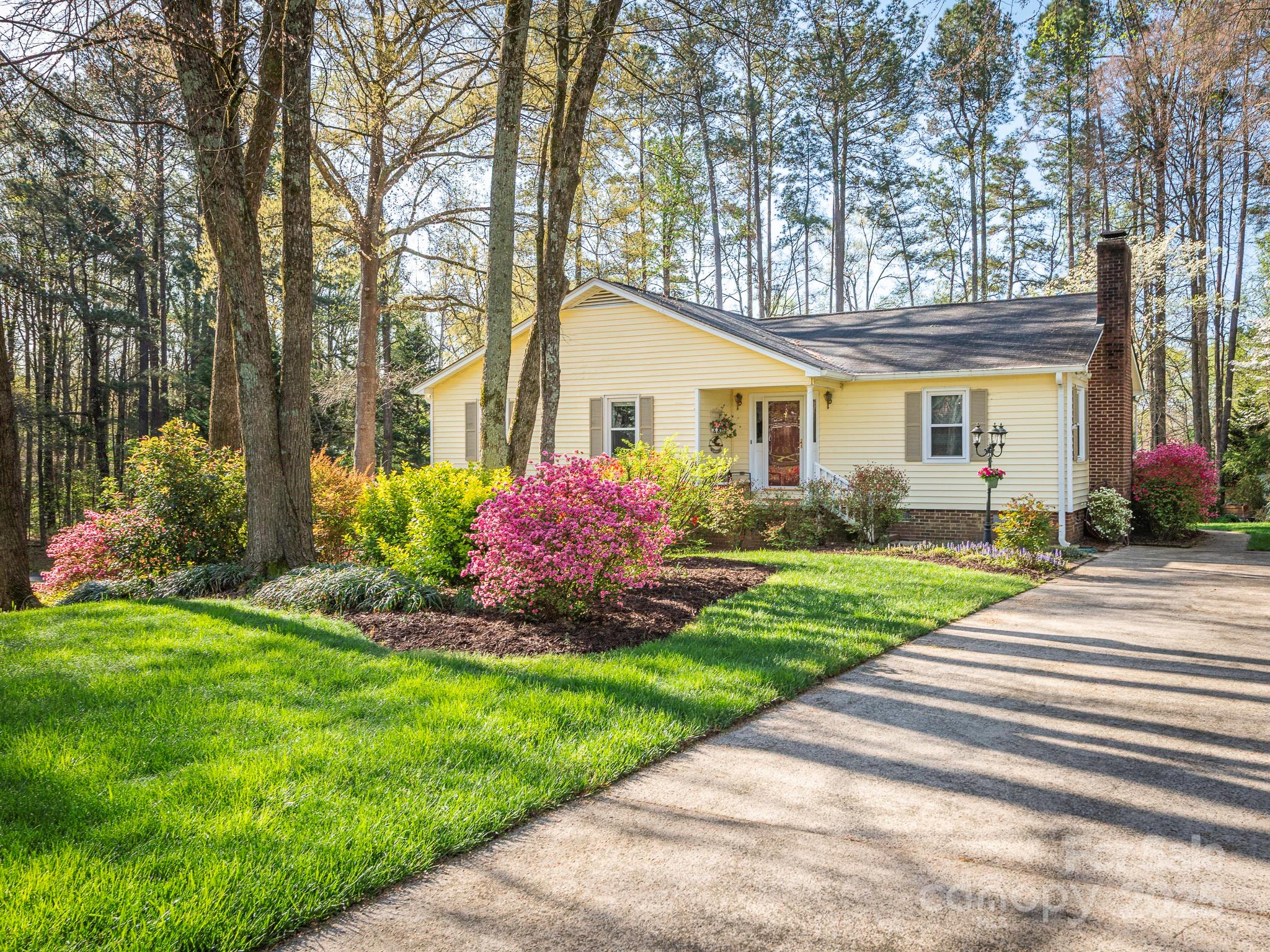 8801 Chinaberry Lane Concord NC 28027