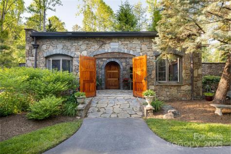 268 Holly Arbor Lane Asheville NC 28803