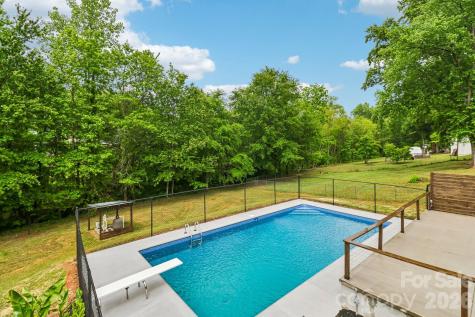 5009 Greenbrook Drive Charlotte NC 28205