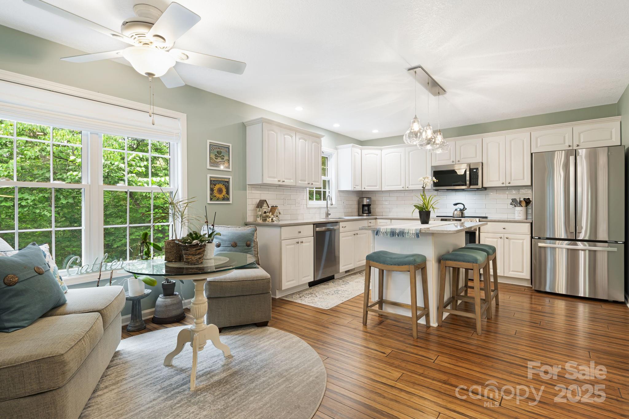 12 New Cross South Asheville NC 28805