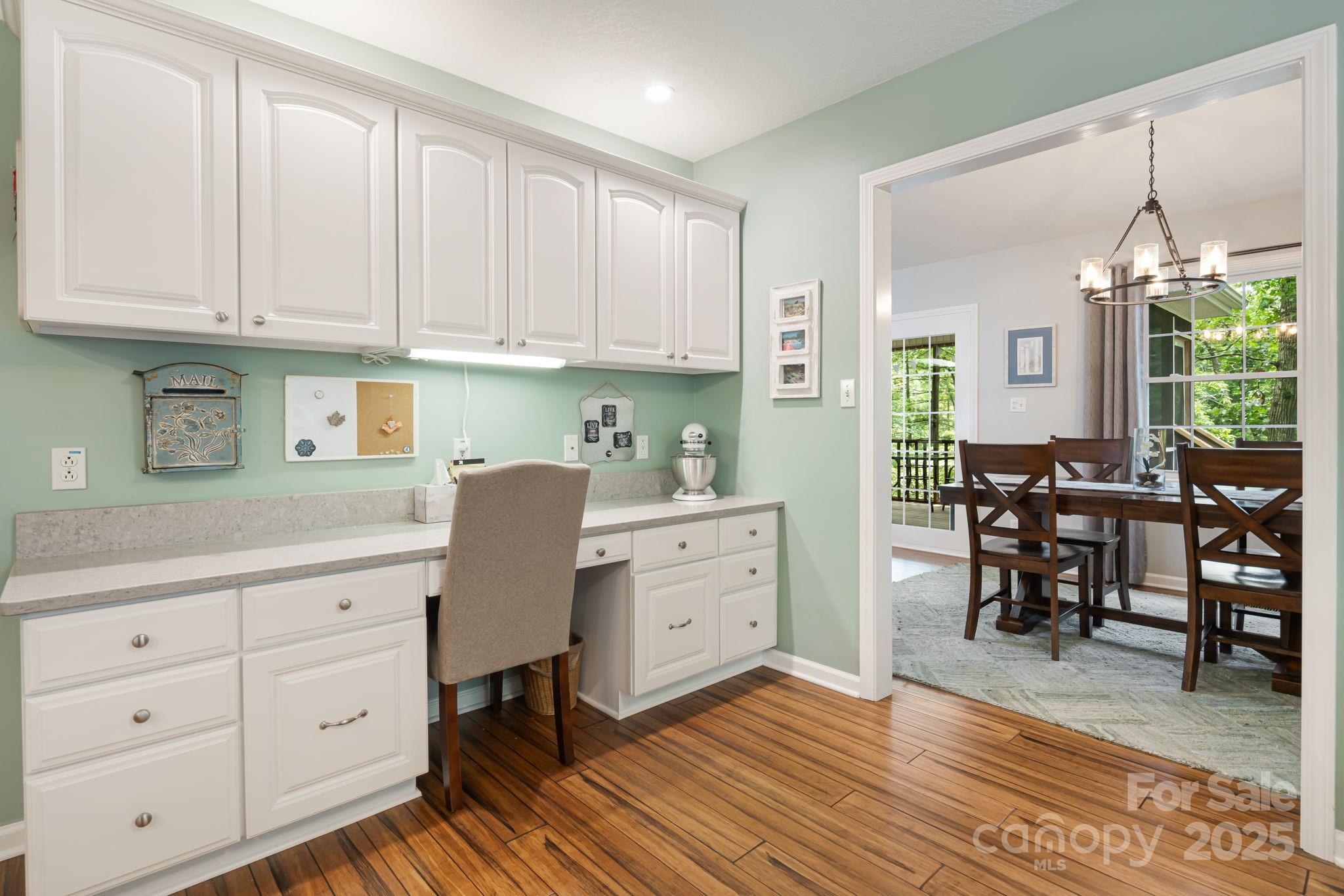 12 New Cross South Asheville NC 28805