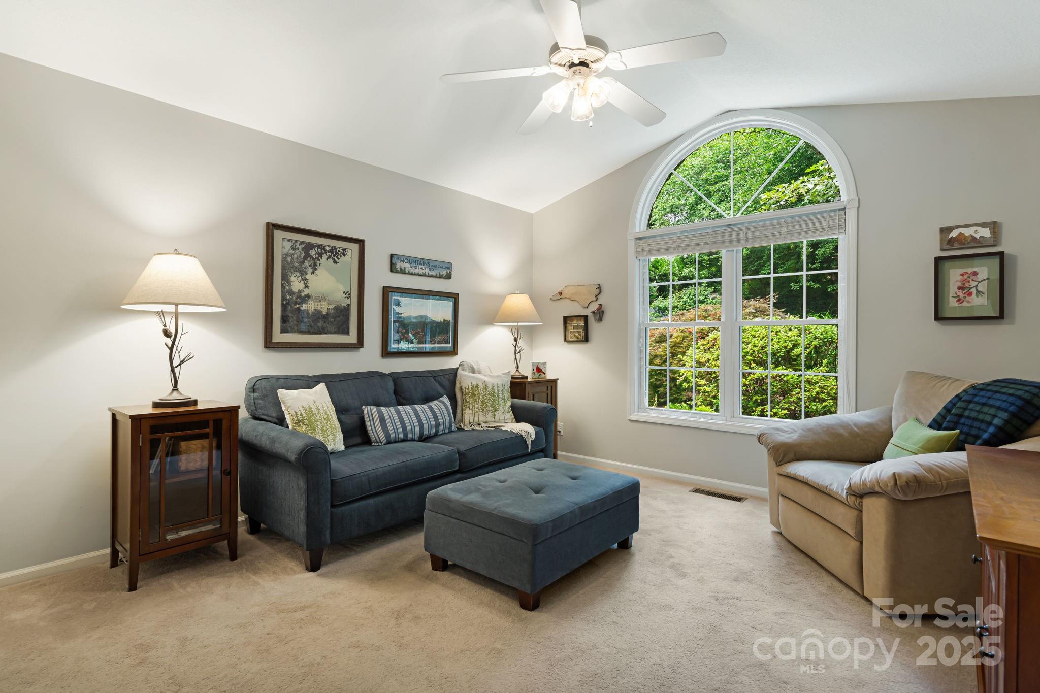 12 New Cross South Asheville NC 28805