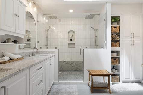 12 New Cross South Asheville NC 28805