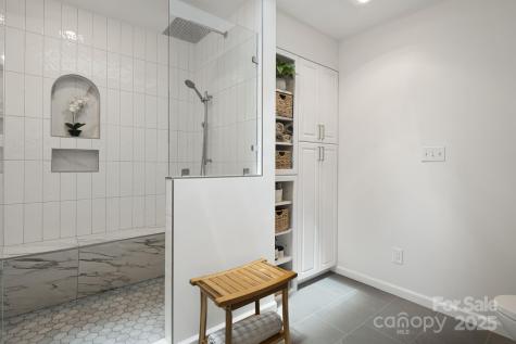 12 New Cross South Asheville NC 28805