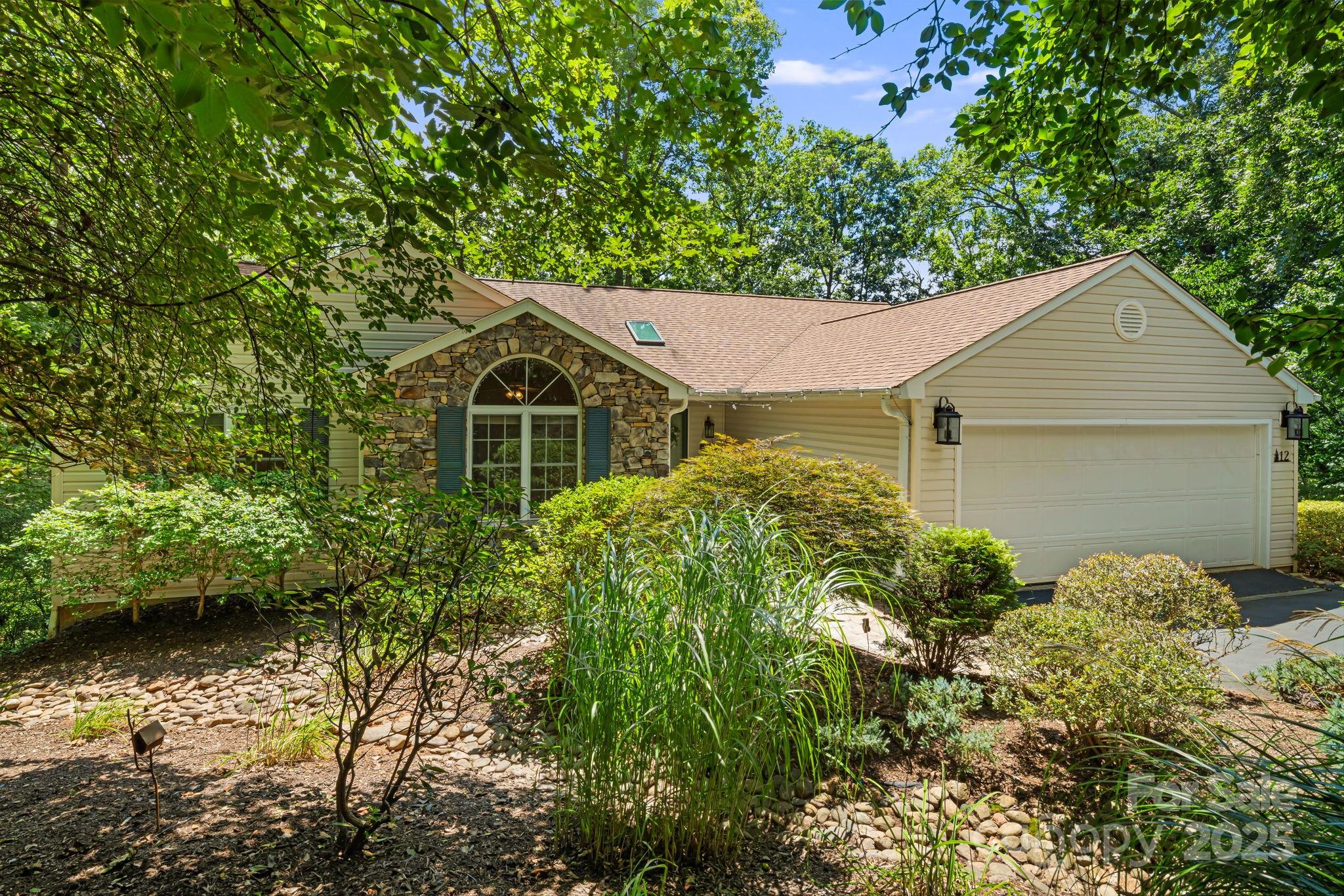 12 New Cross South Asheville NC 28805