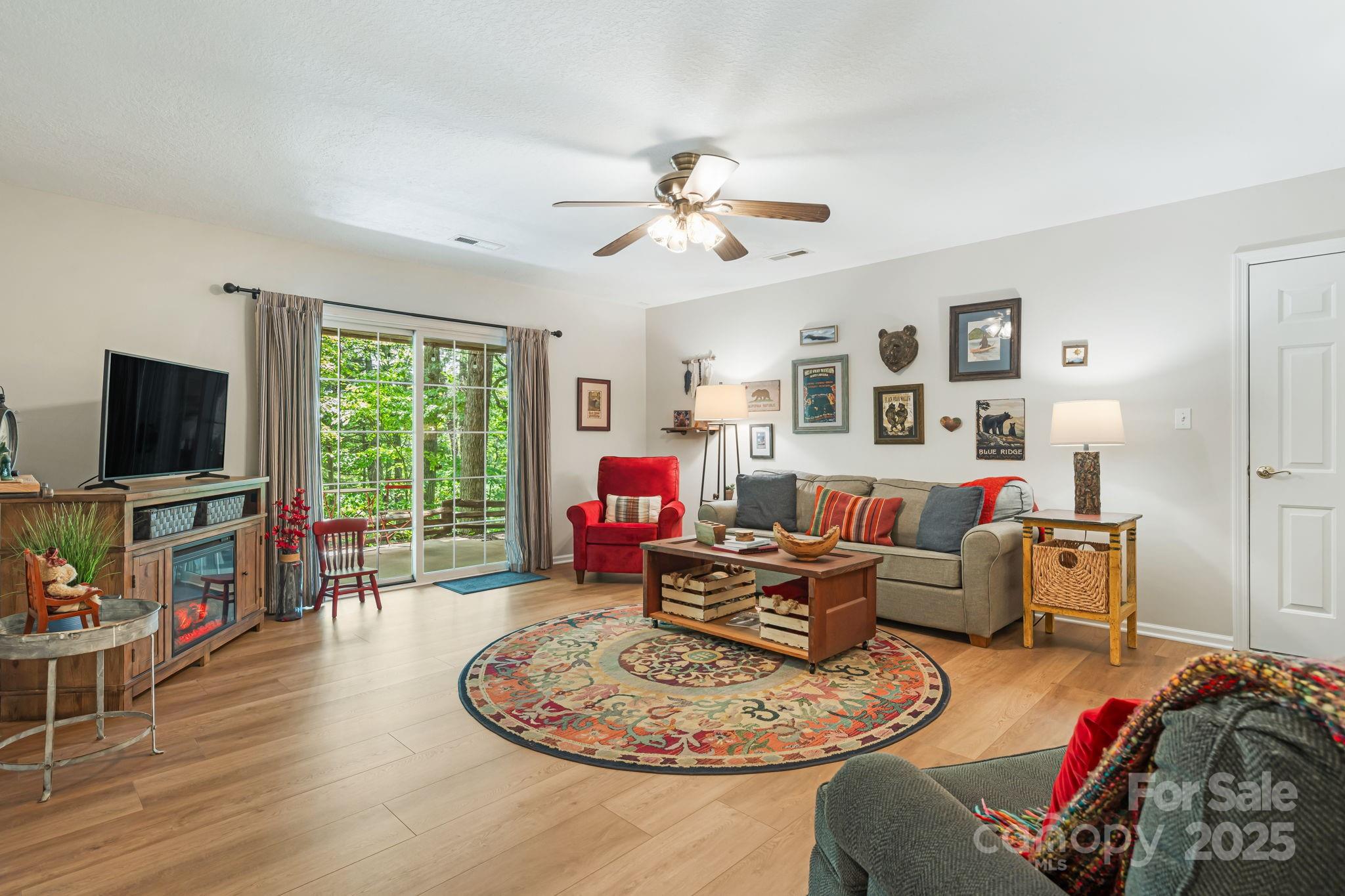 12 New Cross South Asheville NC 28805