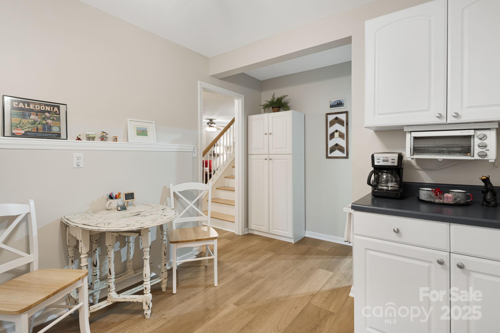 12 New Cross South Asheville NC 28805