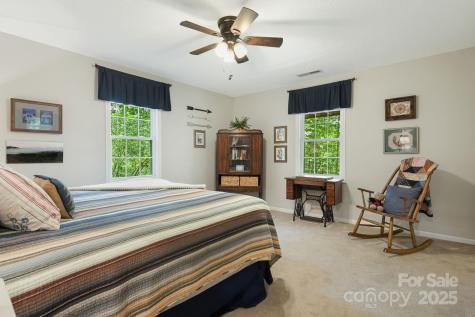 12 New Cross South Asheville NC 28805