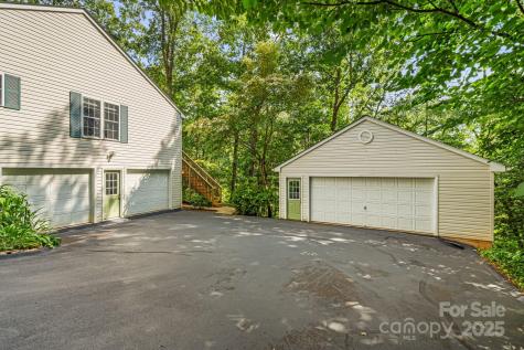 12 New Cross South Asheville NC 28805