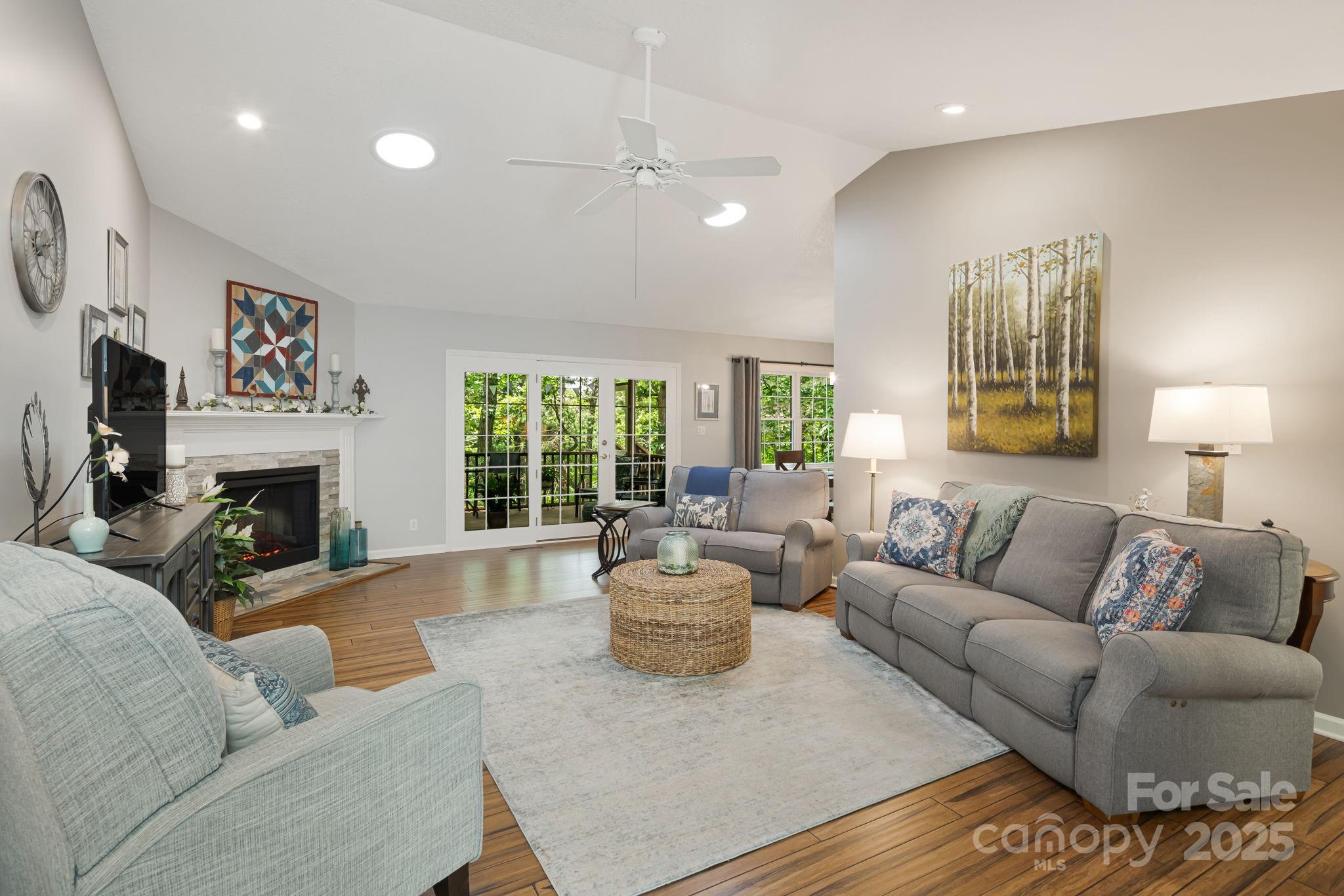 12 New Cross South Asheville NC 28805