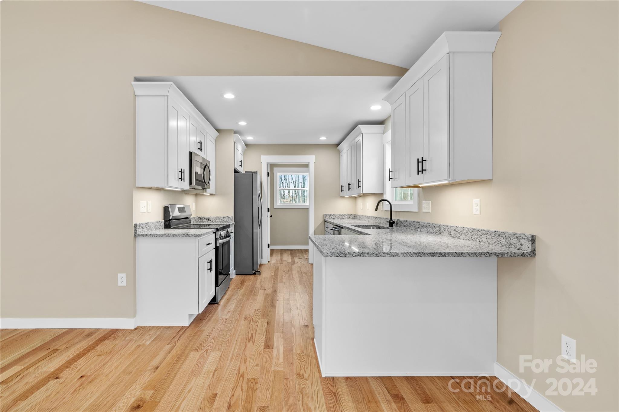 111 Miracle Ridge Way Candler NC 28715