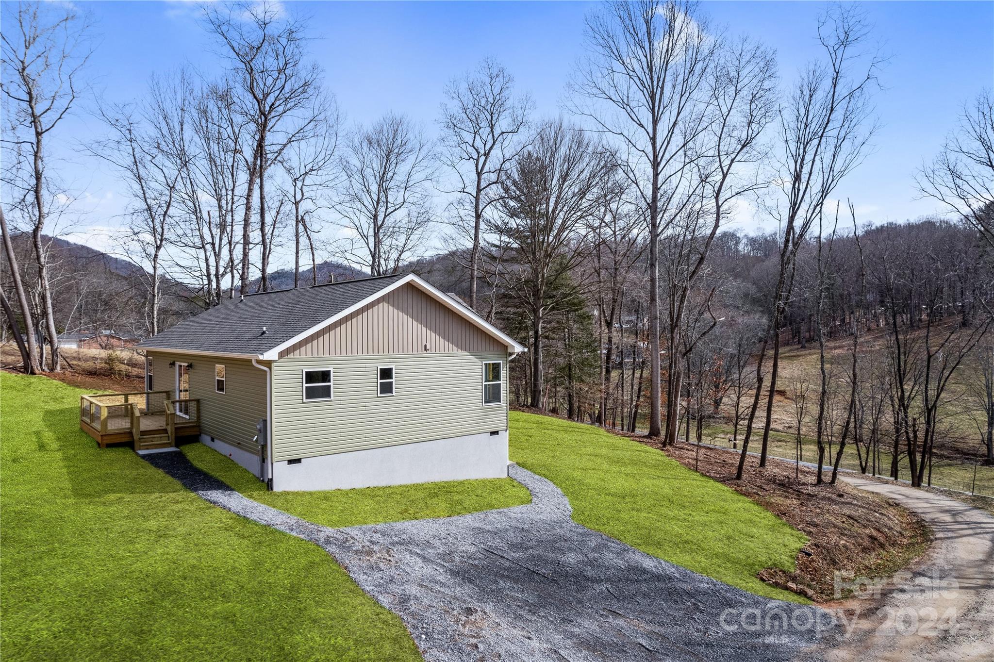 111 Miracle Ridge Way Candler NC 28715