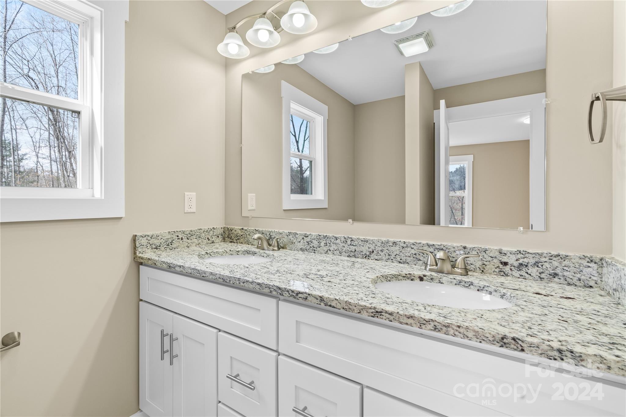 111 Miracle Ridge Way Candler NC 28715