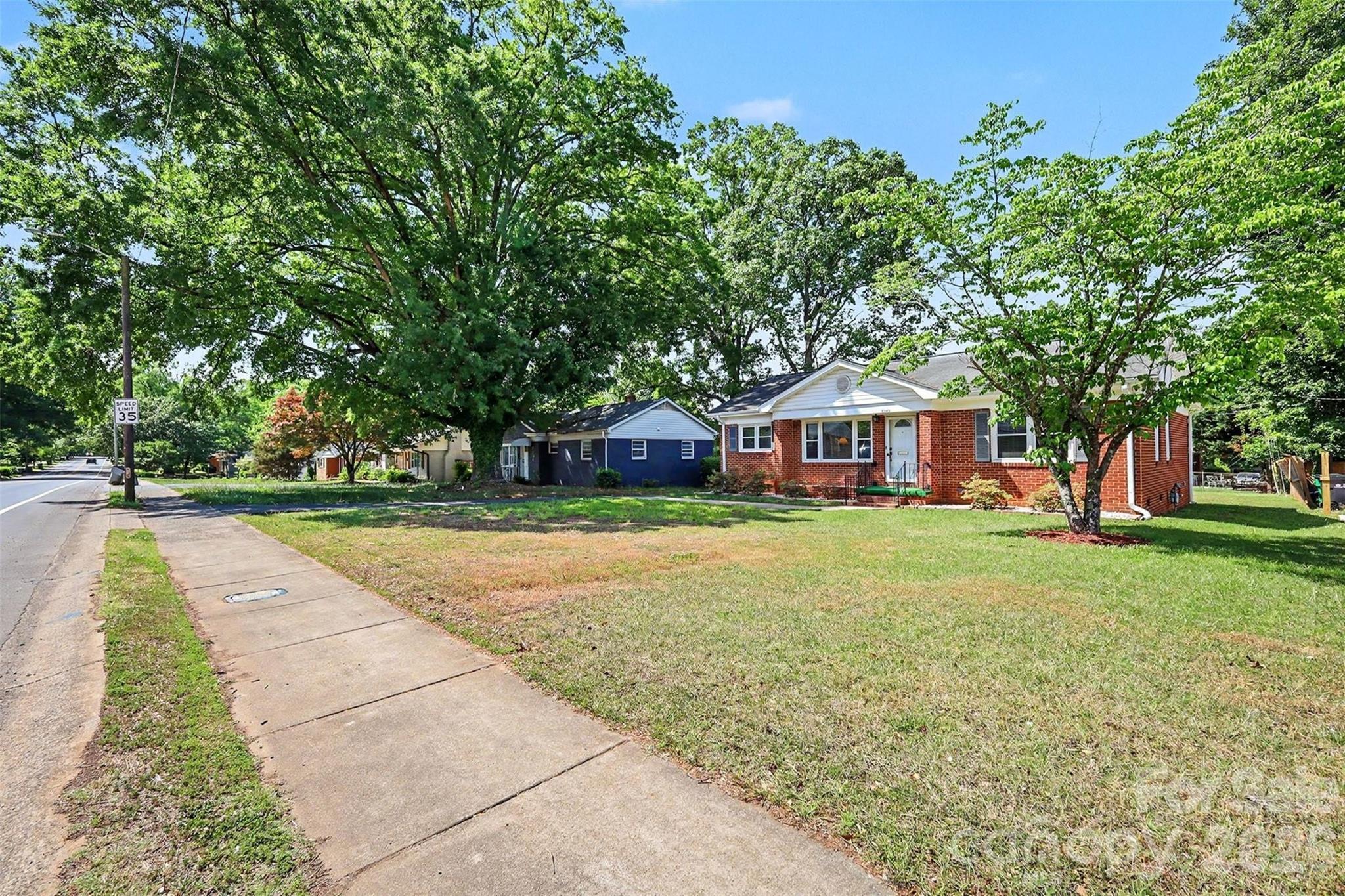 2240 Ashley Road Charlotte NC 28208