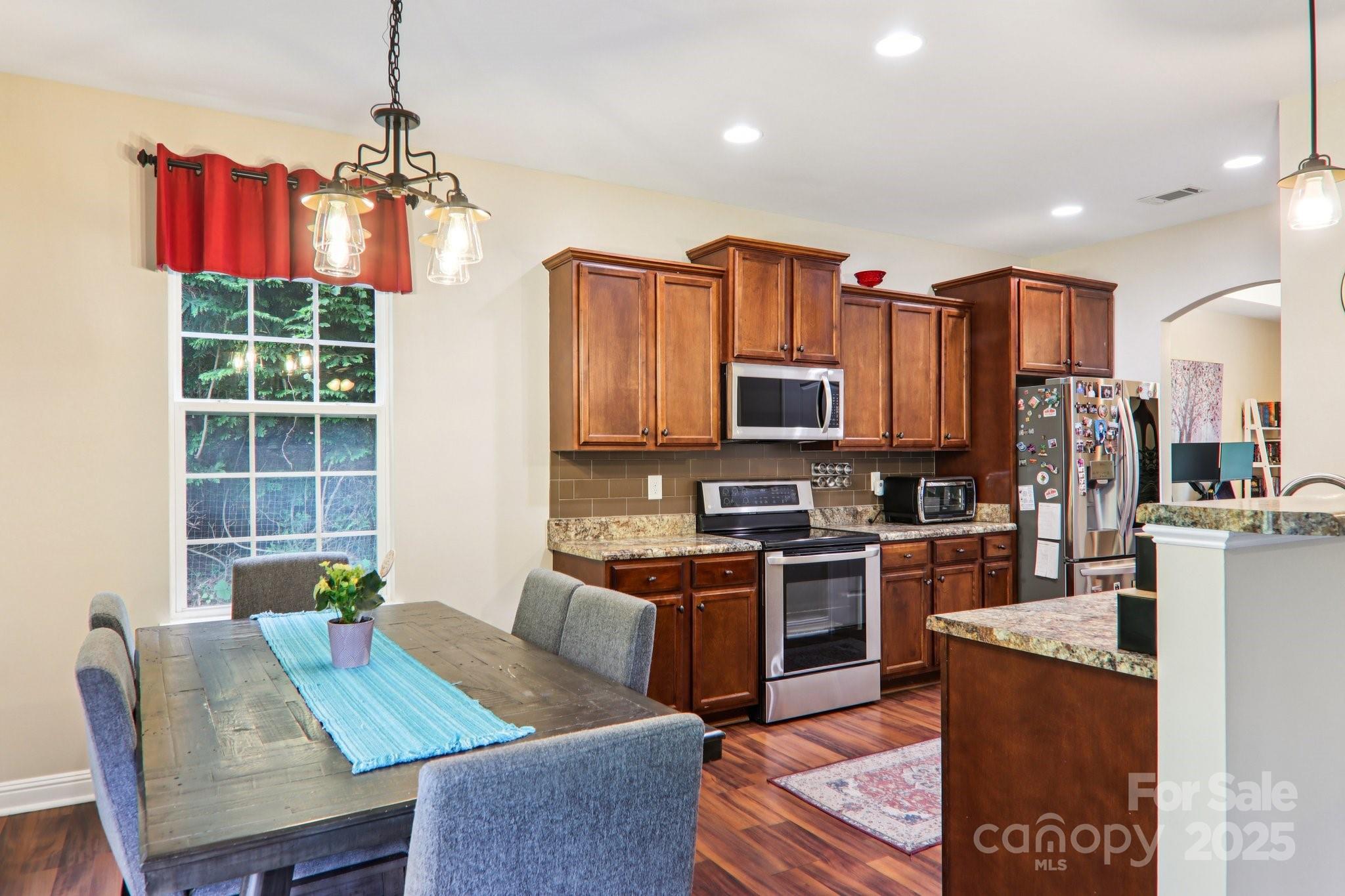 22 Streamside Drive Hendersonville NC 28791