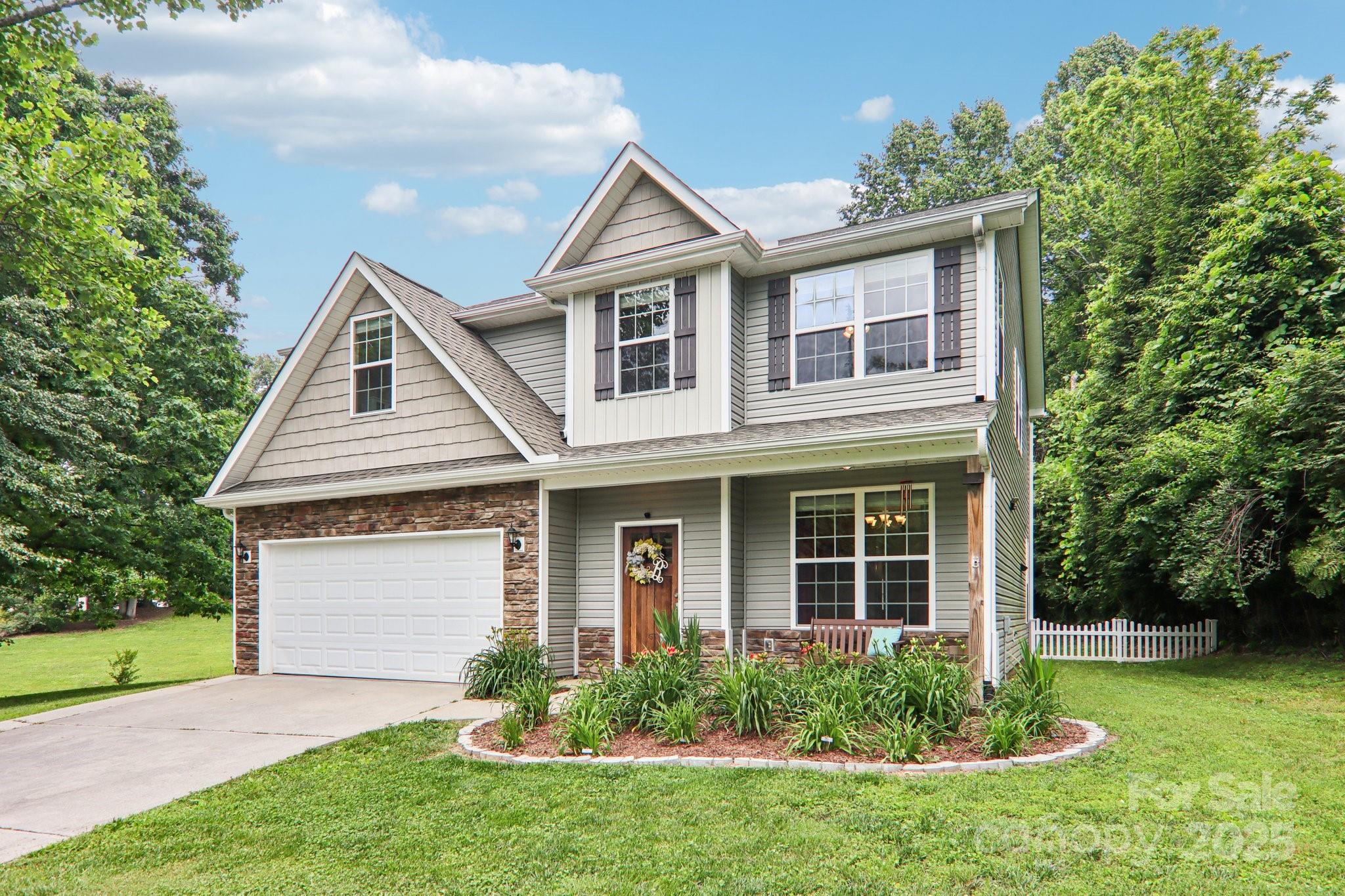 22 Streamside Drive Hendersonville NC 28791