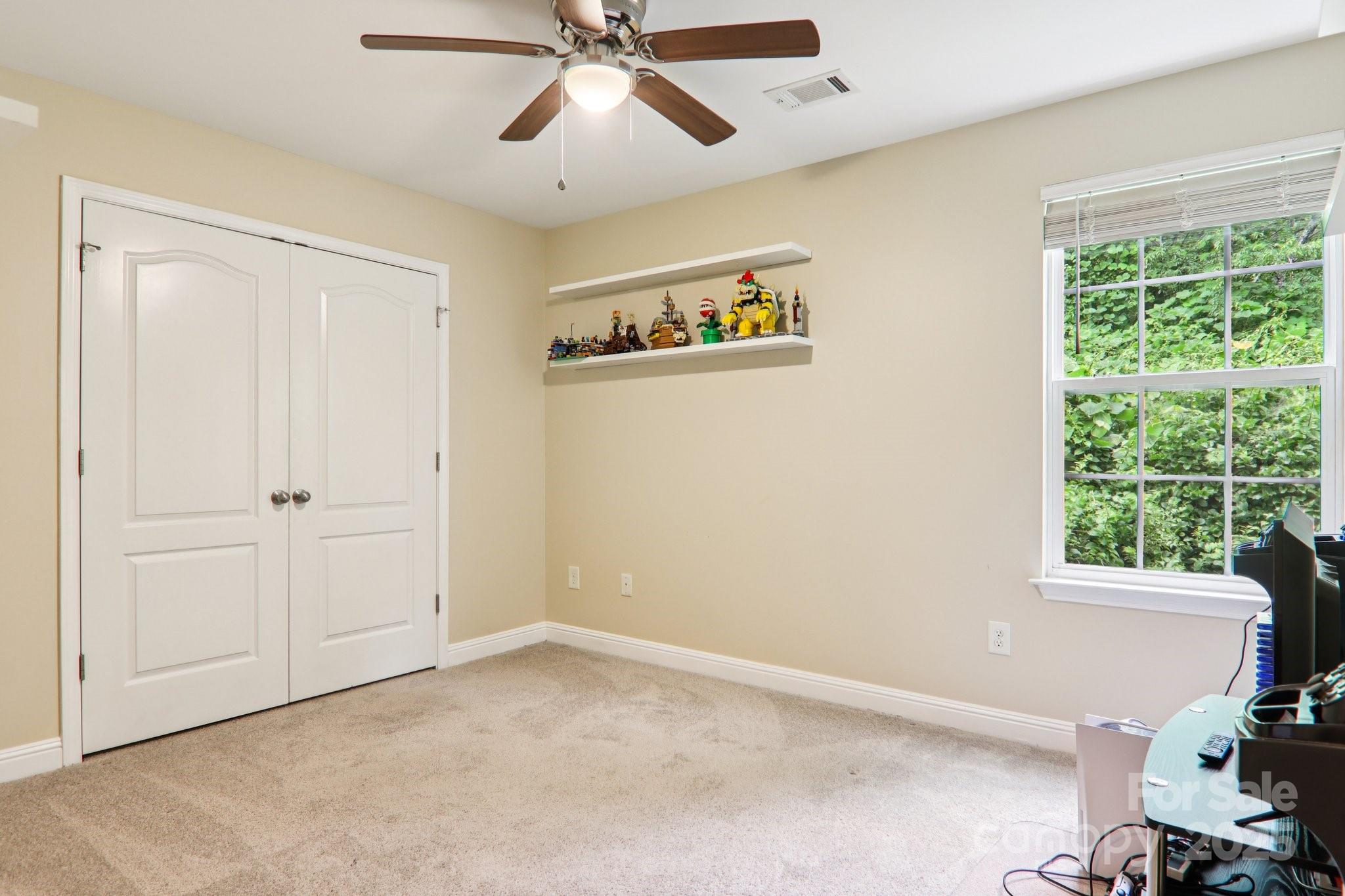 22 Streamside Drive Hendersonville NC 28791
