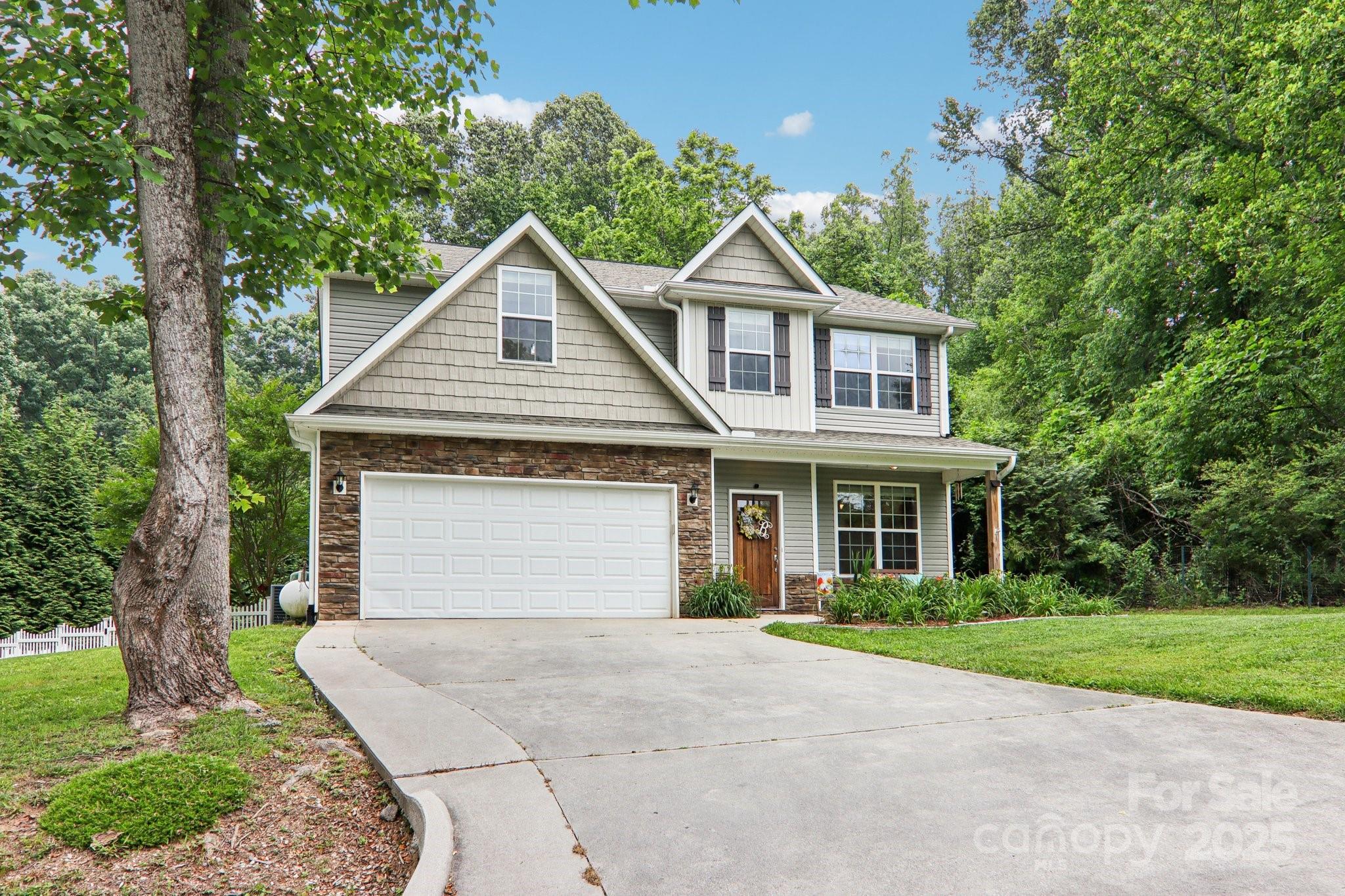 22 Streamside Drive Hendersonville NC 28791