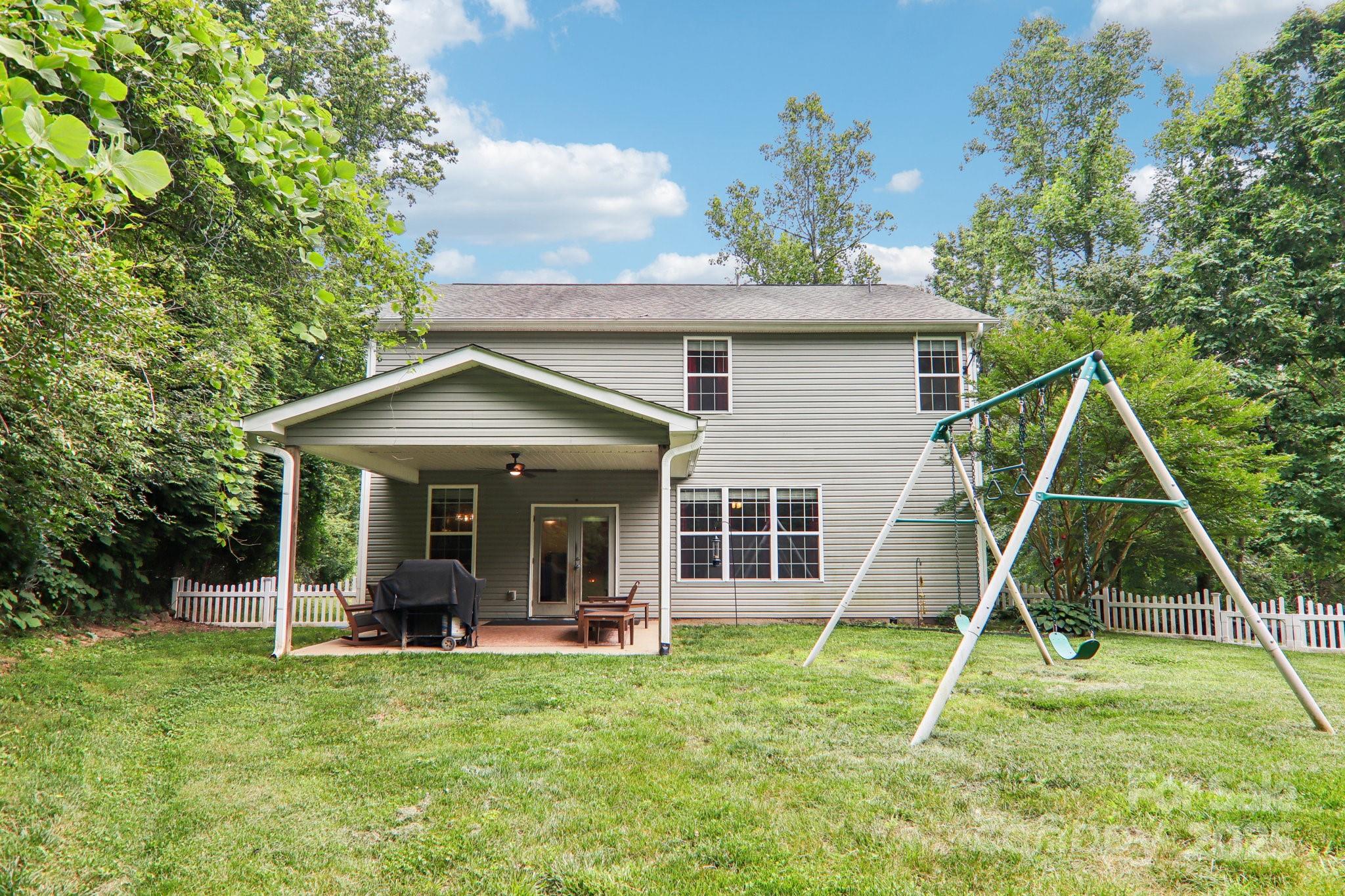 22 Streamside Drive Hendersonville NC 28791