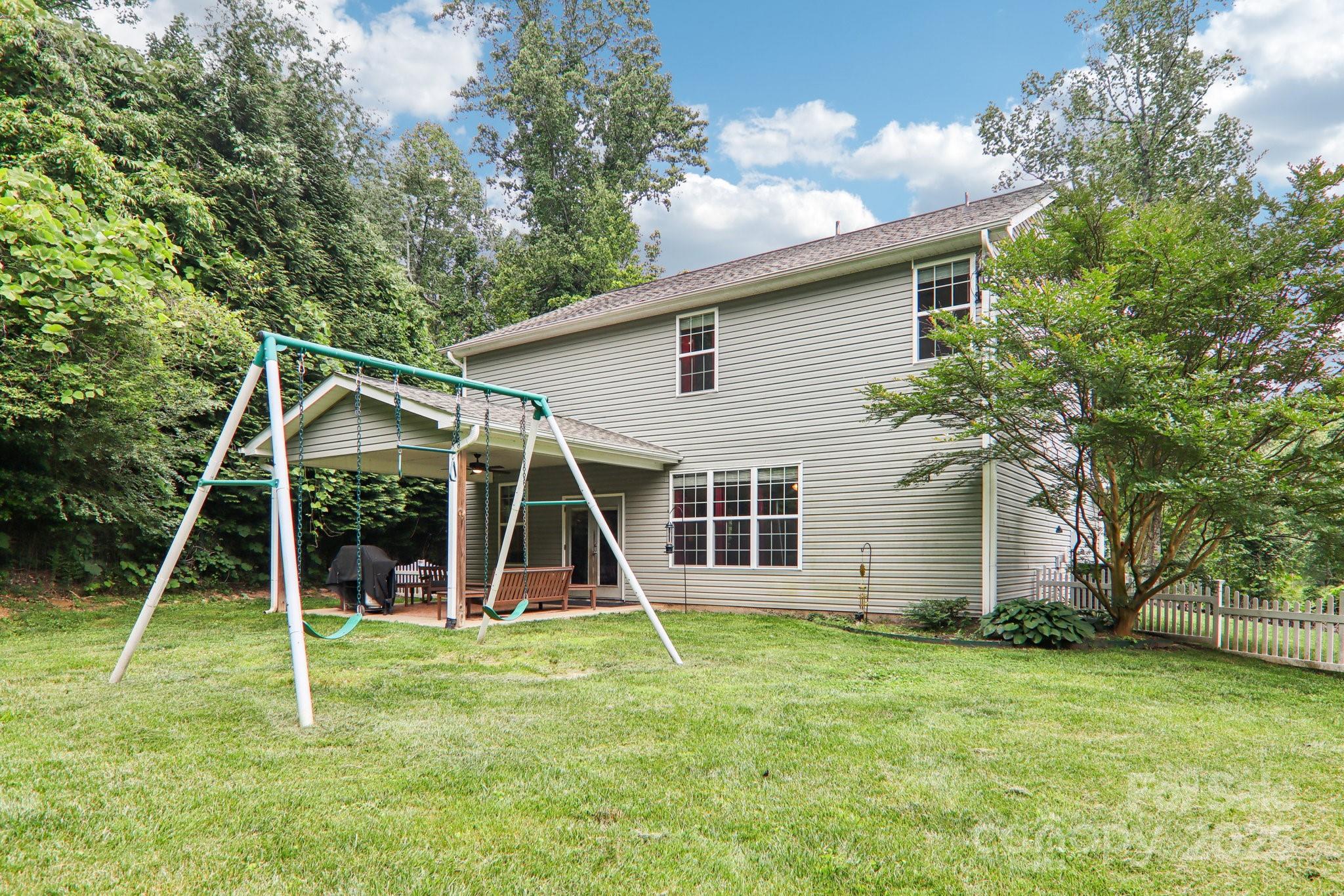 22 Streamside Drive Hendersonville NC 28791