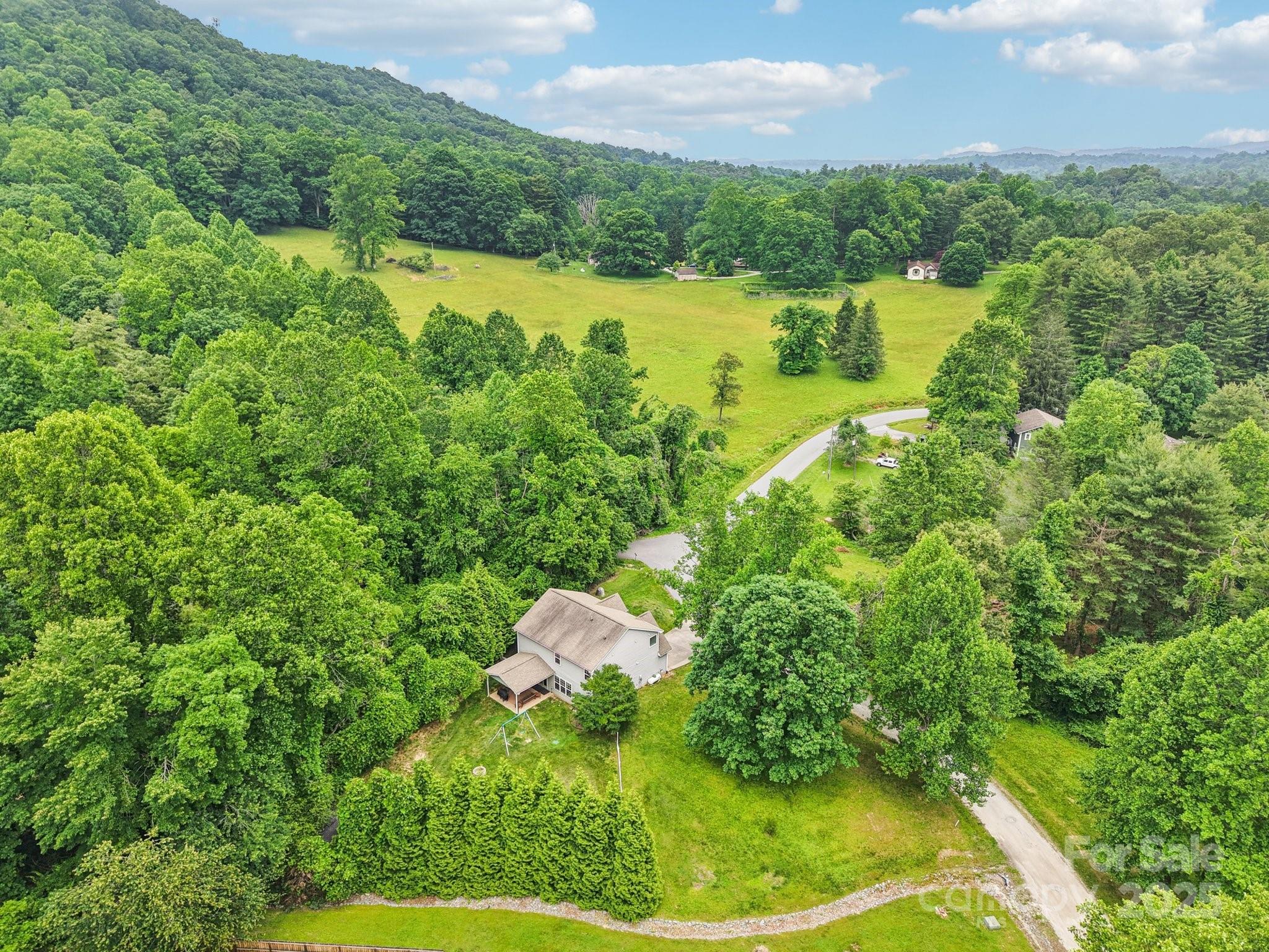 22 Streamside Drive Hendersonville NC 28791