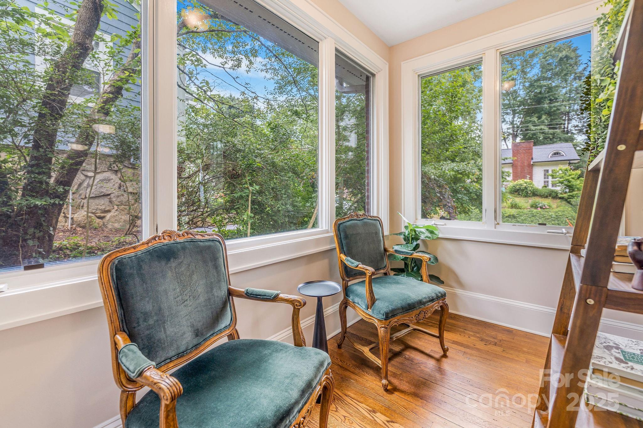 24 Warwick Road Asheville NC 28803