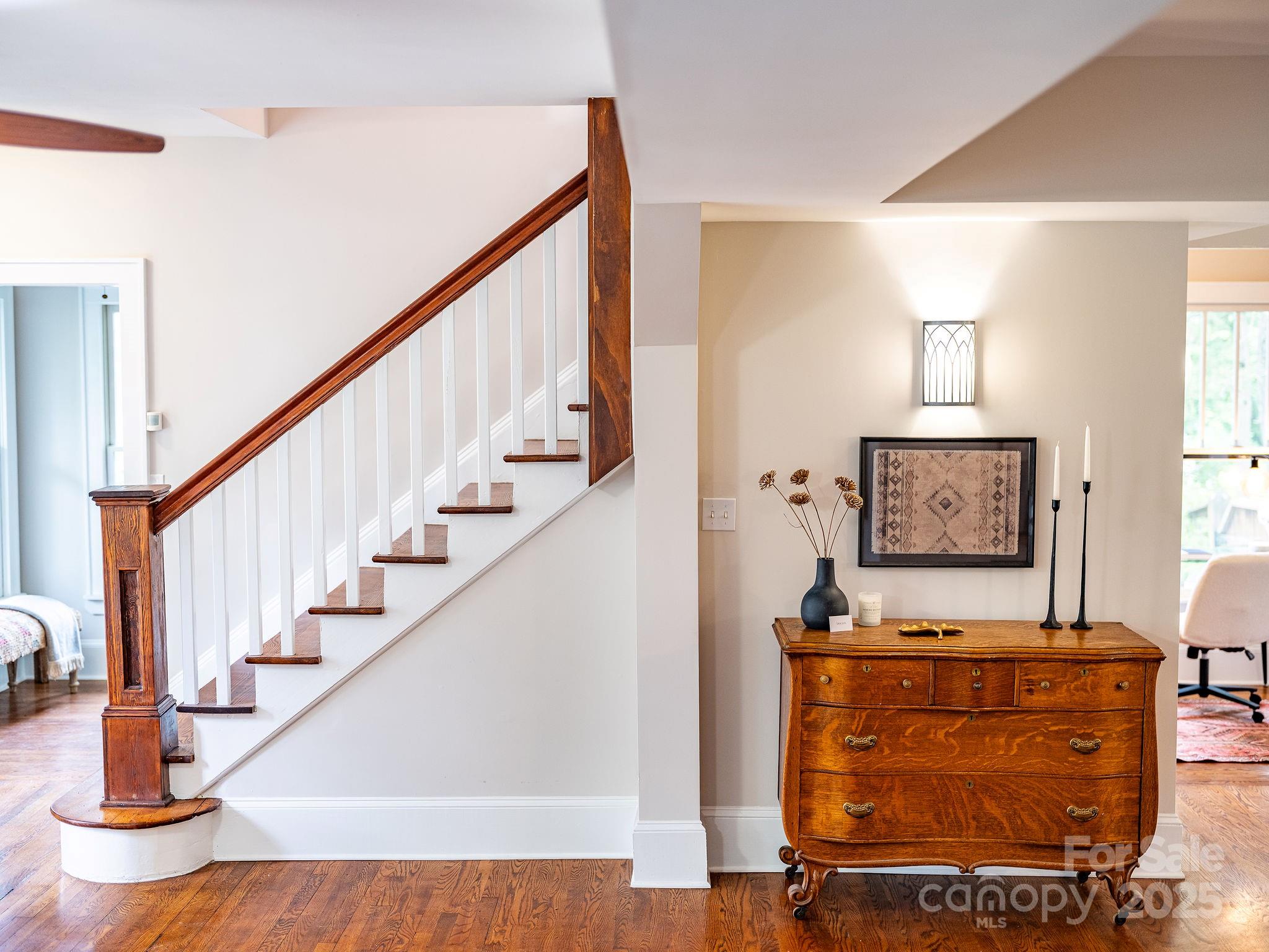 24 Warwick Road Asheville NC 28803