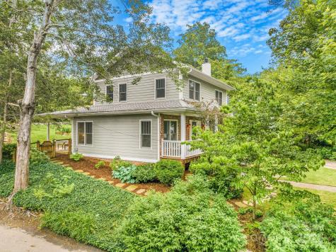 24 Warwick Road Asheville NC 28803
