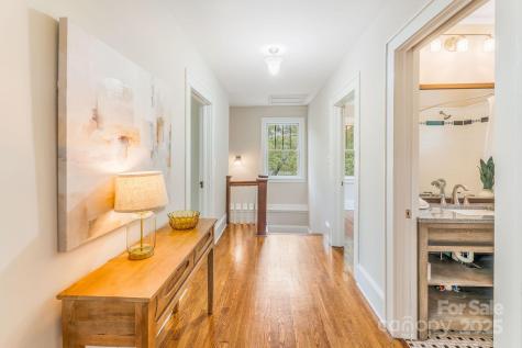 24 Warwick Road Asheville NC 28803