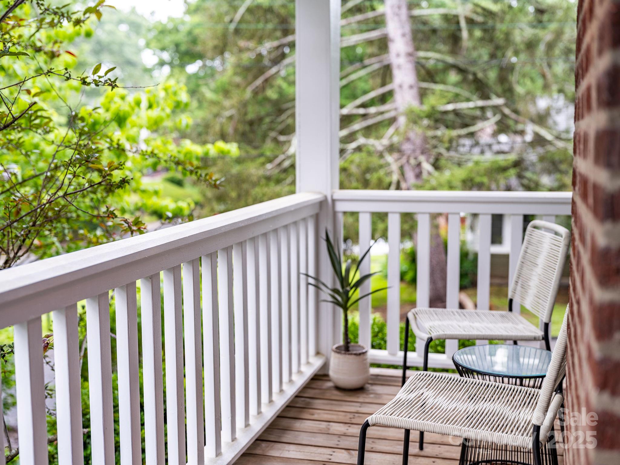 24 Warwick Road Asheville NC 28803