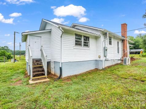 170 Dobbins Road Ellenboro NC 28040